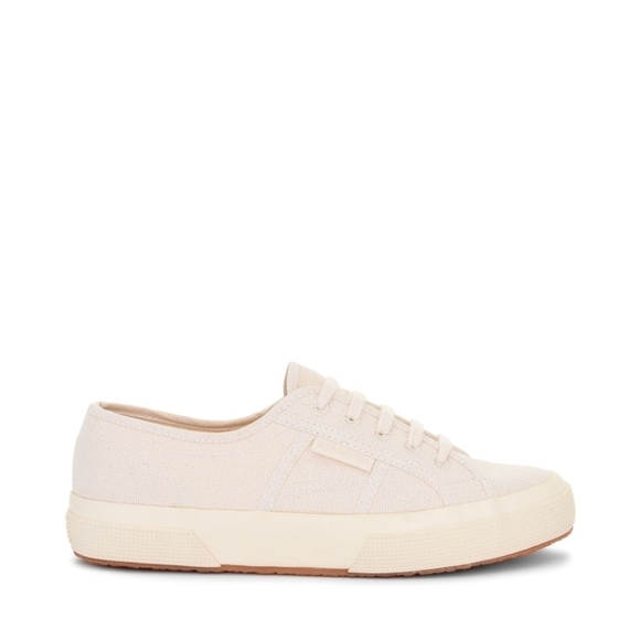 Superga Classic Low Cut Sneaker ORGANIC CANVAS NATURAL BEIGE - Picture 1 of 9